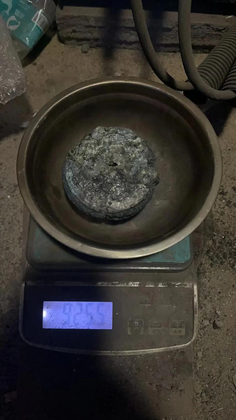 徐州地區(qū)優(yōu)質(zhì)粒子鋼與鐵精粉資源供應(yīng)穩(wěn)定，長期合作歡迎洽談